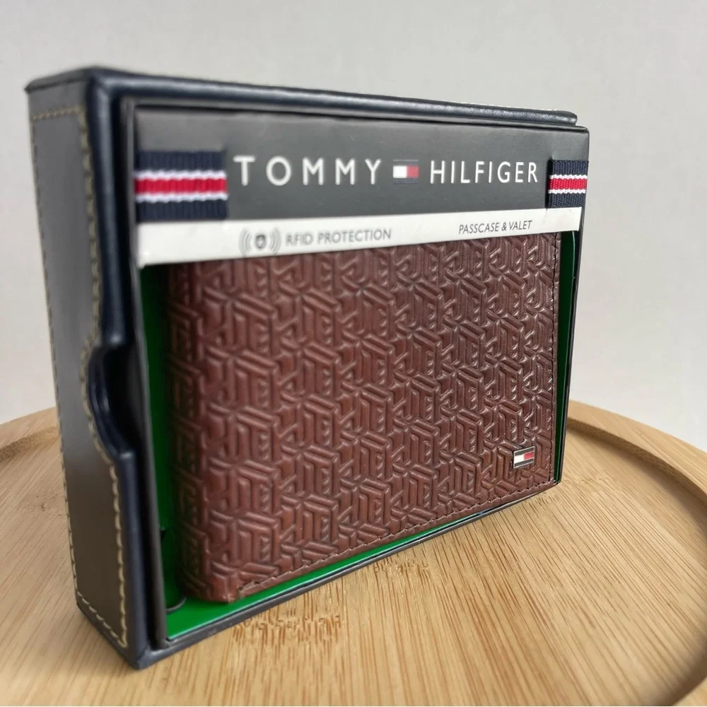 TOMMY HILFIGER MENS WALLET LIGHT BROWN